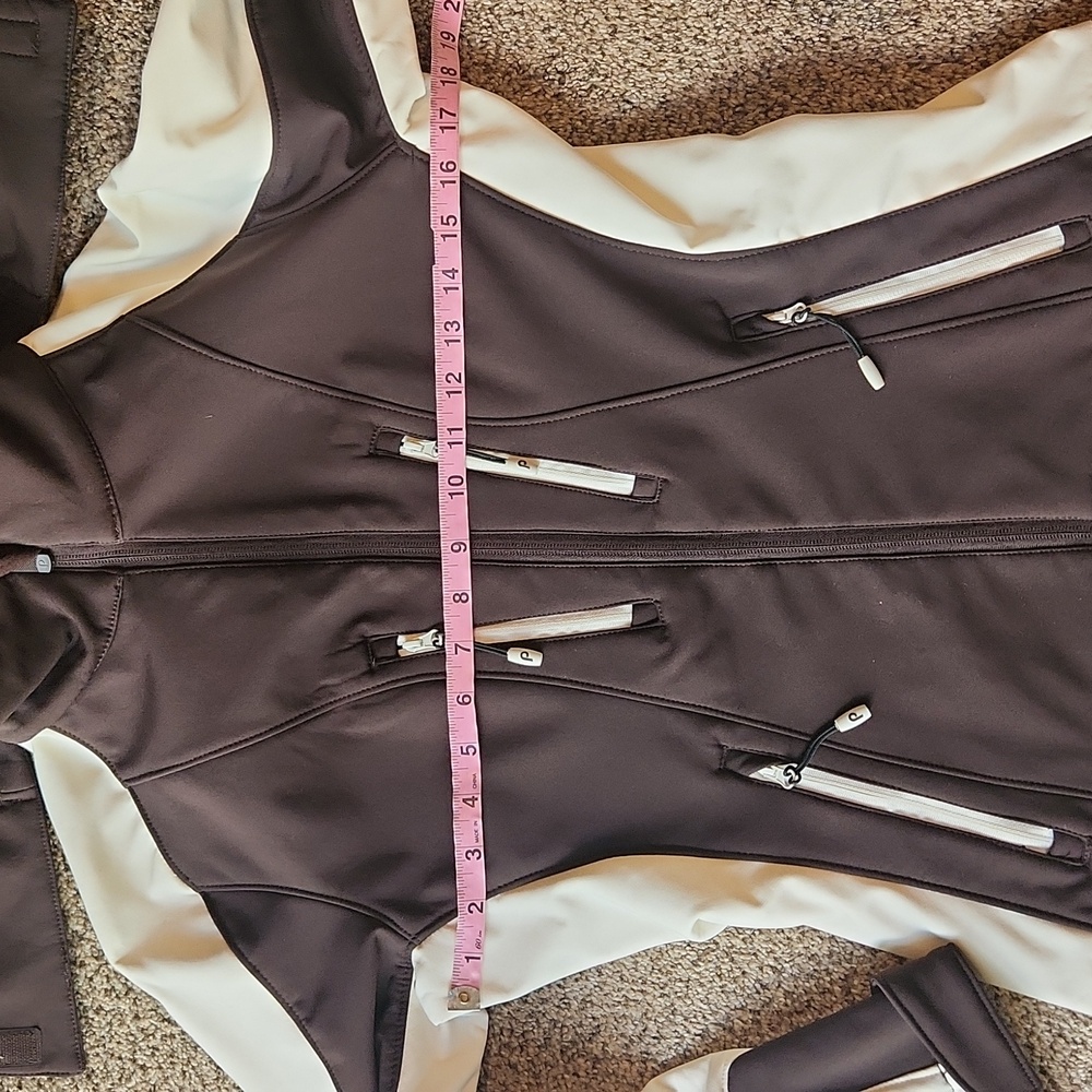 Predator | Brown & White Soft Shell Jacket - Picture 5 of 13